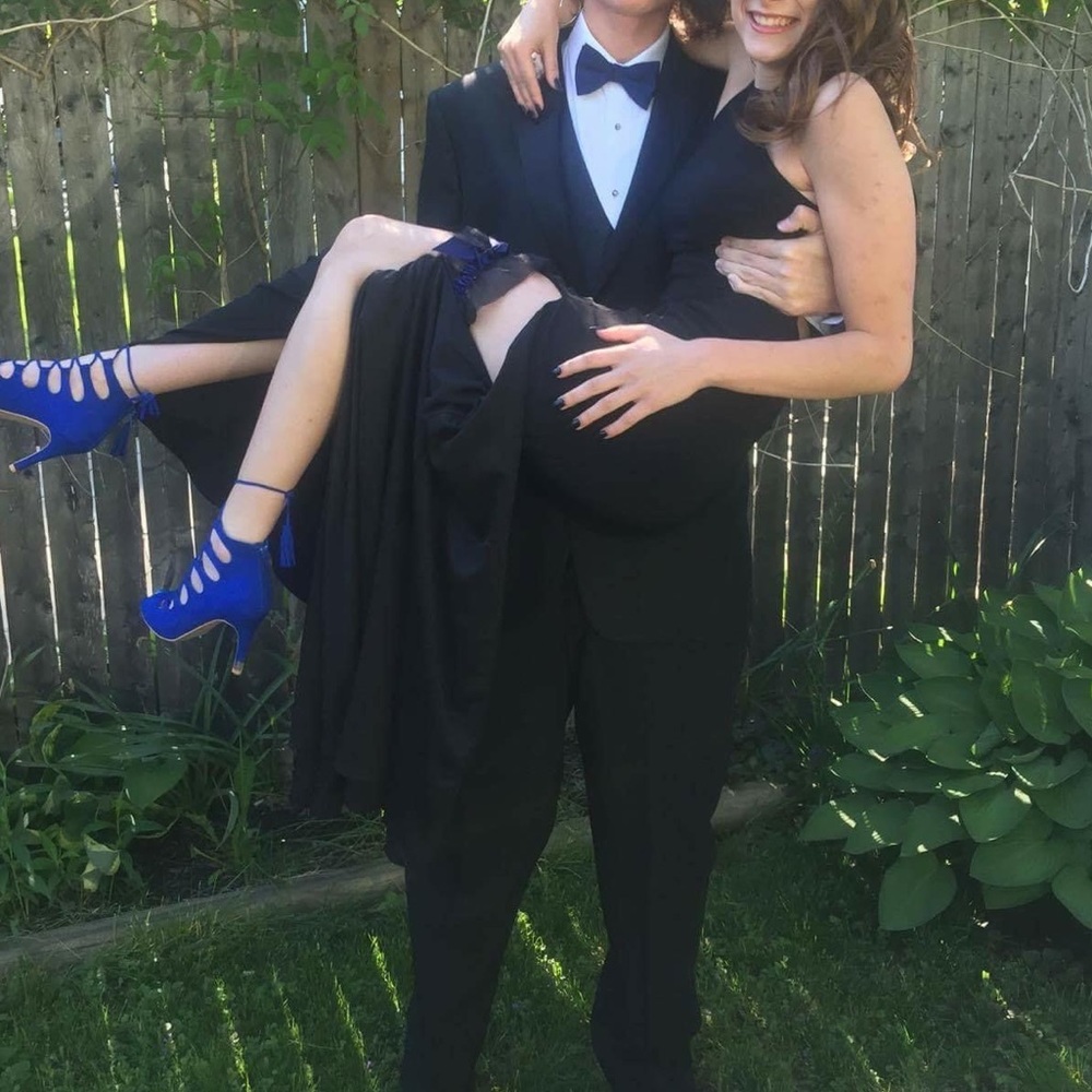 Black formal dress (worn to prom) LIKE NEW size 1-2